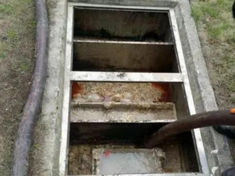 和林格尔隔油池清理